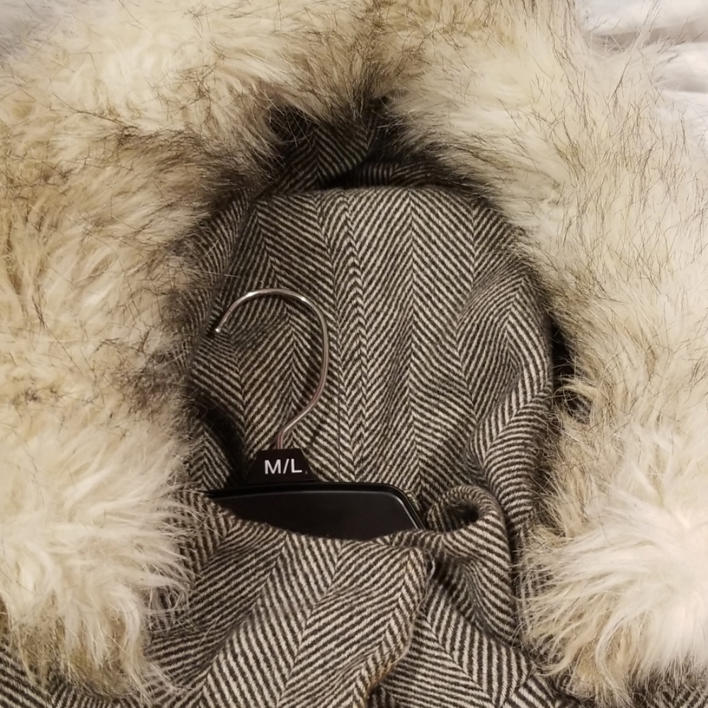 Trench coat with fur hoodie